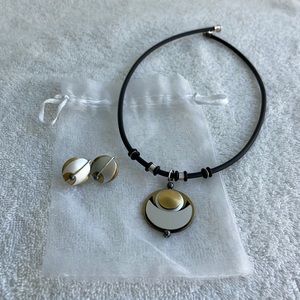 Artist necklace & wearing set, gold, silver, black medallion on black rubber
